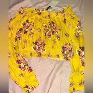 H&M Floral Off The Shoulder Blouse
